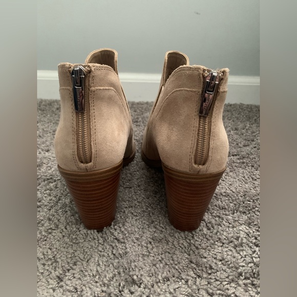 NEW Vince Camuto Suede Booties - Picture 3 of 6